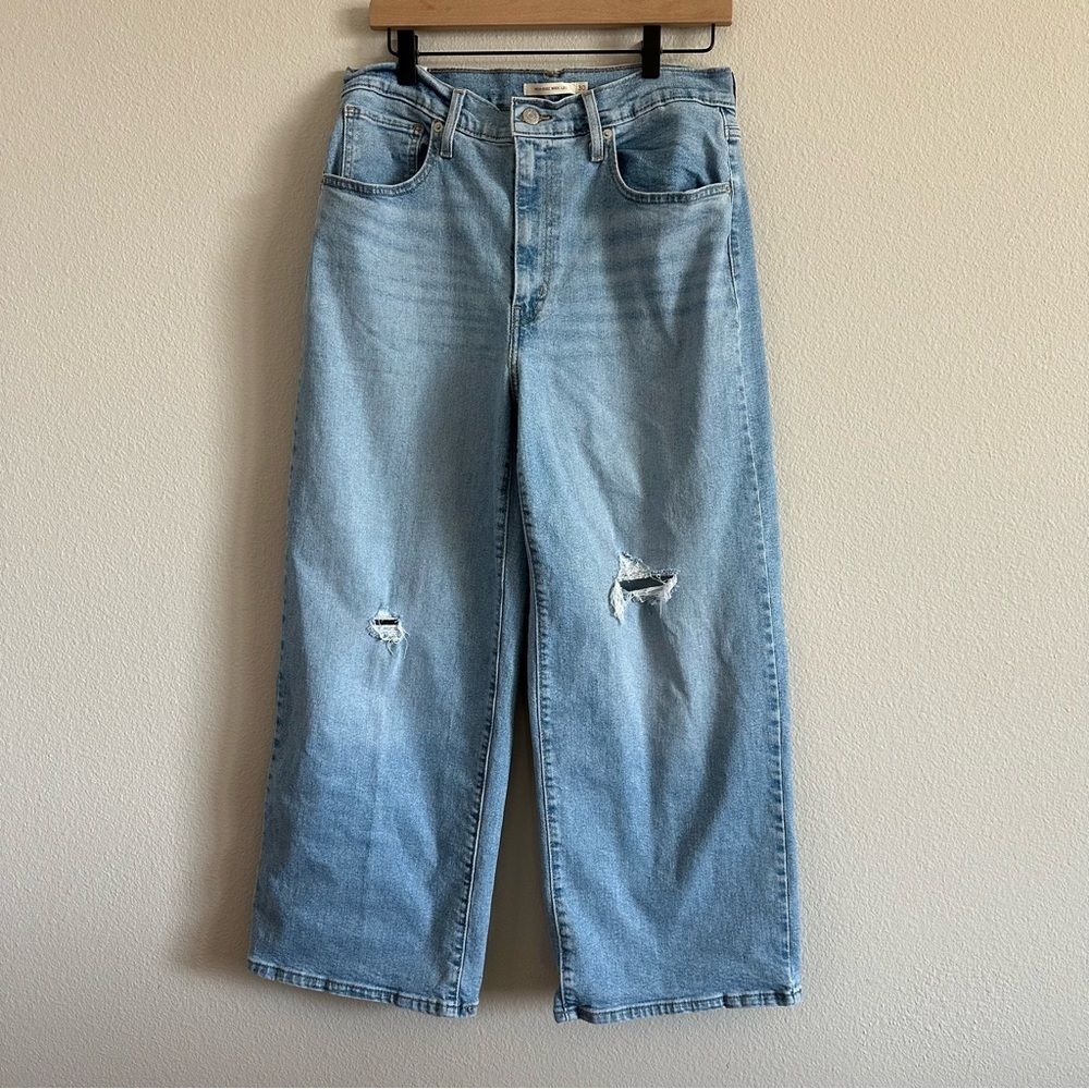 Levi's Women's High Rise Wide Leg Jean - Picture 2 of 9